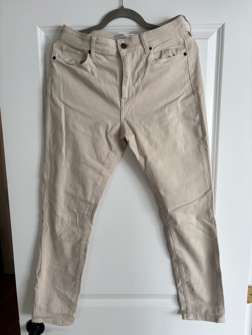 Simons Straight Leg Jeans in Light Beige